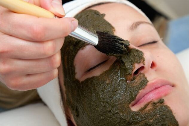 Maska z alg morskich zapewniająca jędrność i elastyczność skóry